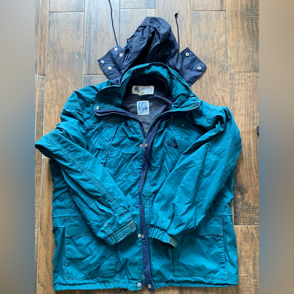 VINTAGE \ Columbia outdoor jacket \ made in USA\omni tech tag